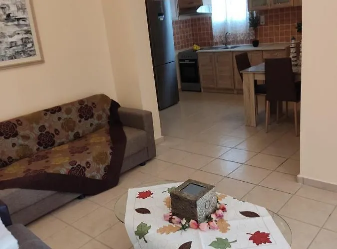 House With Unique View Hébergement de vacances Élaphonèse